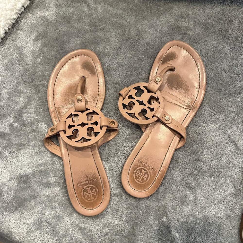 Tory, Burch flip-flops